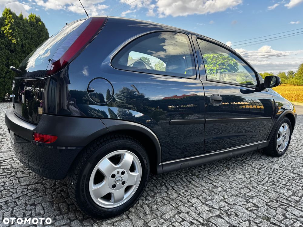 Opel Corsa 1.2 16V Comfort - 12