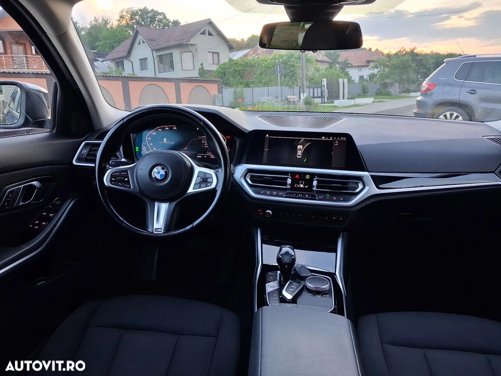 BMW Seria 3 320d Aut. - 10