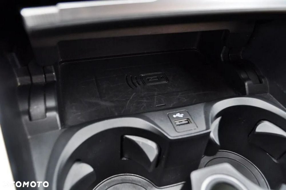 BMW Seria 3 330d Luxury Line - 16