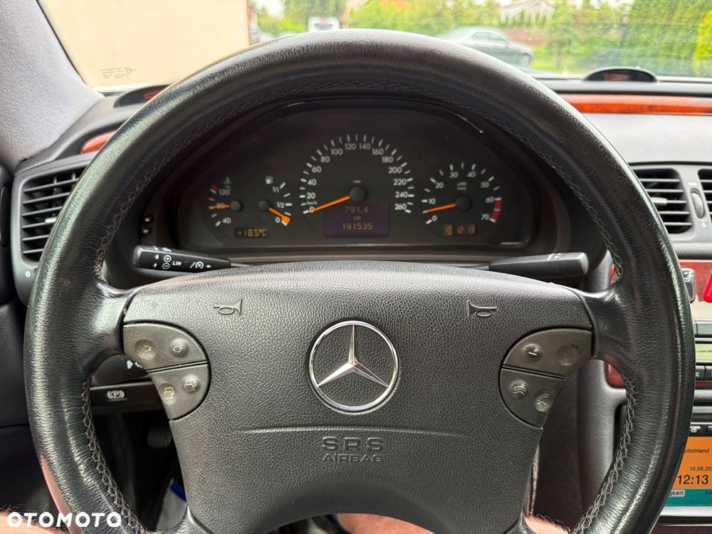 Mercedes-Benz CLK 320 - 37
