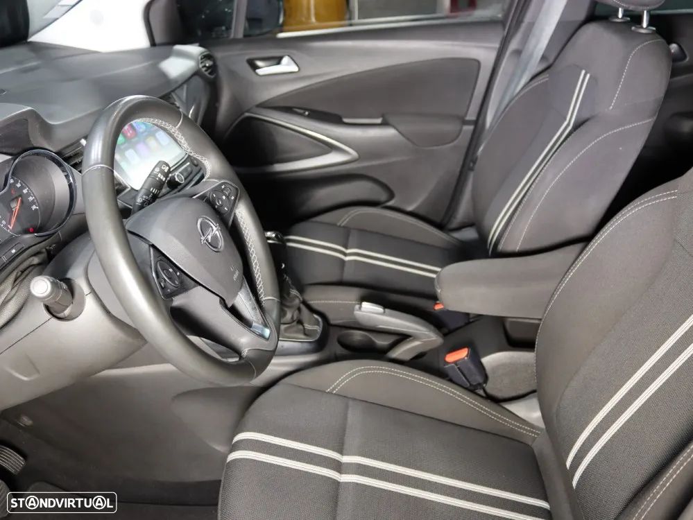 Opel Crossland 1.2 T Design & Tech - 10