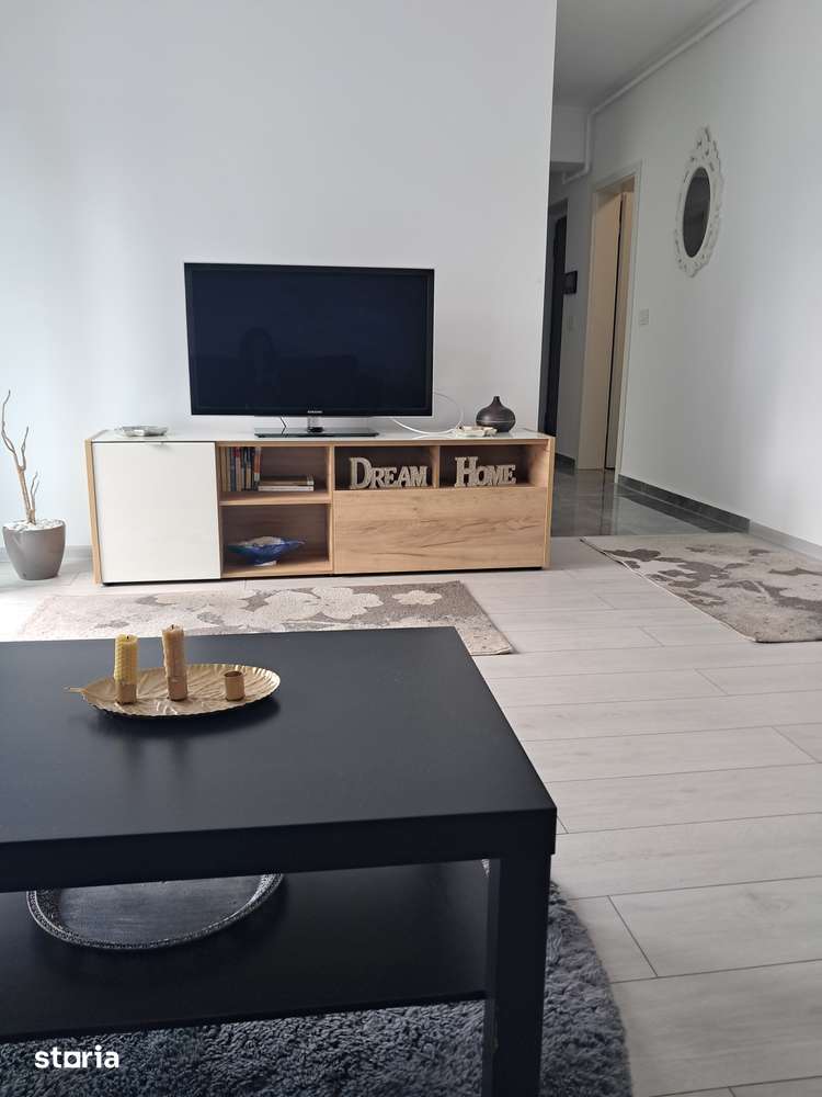 Apartament 2 camere cu balcon în Tractorul — fotografia 1