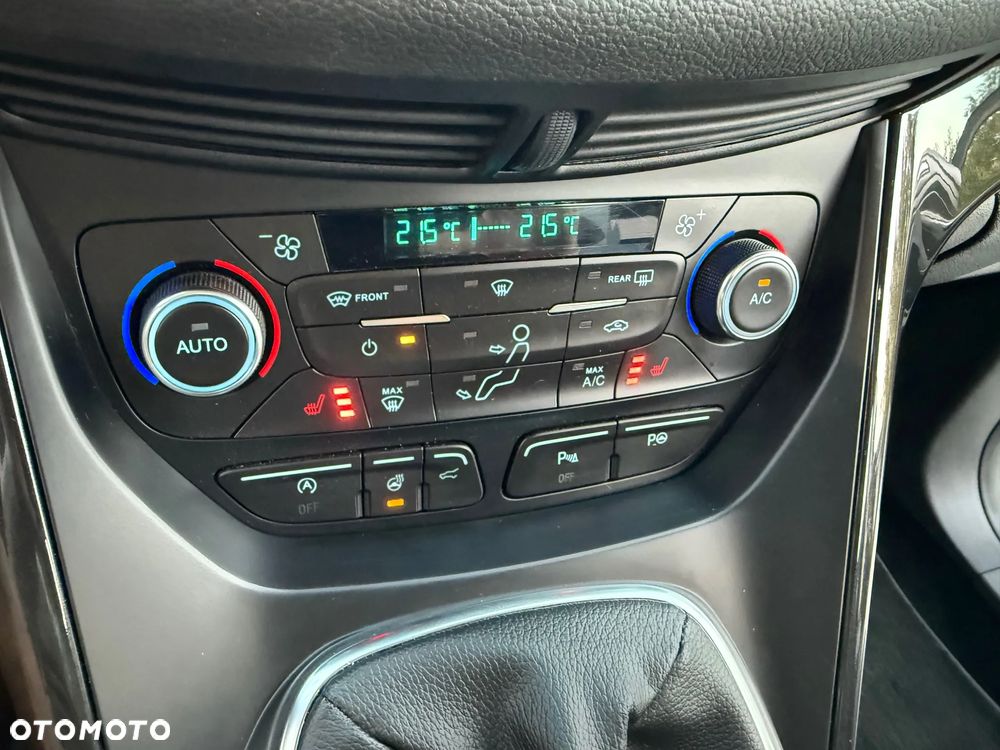 Ford Kuga 1.5 EcoBoost 2x4 Titanium - 14