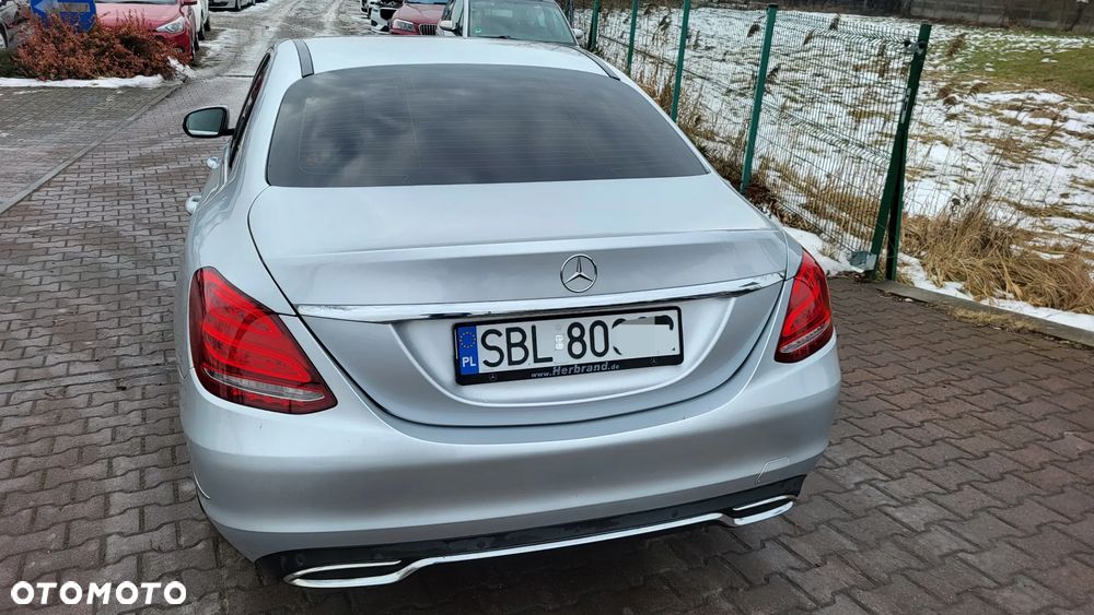 Mercedes-Benz Klasa C 180 (BlueEFFICIENCY) Avantgarde - 24