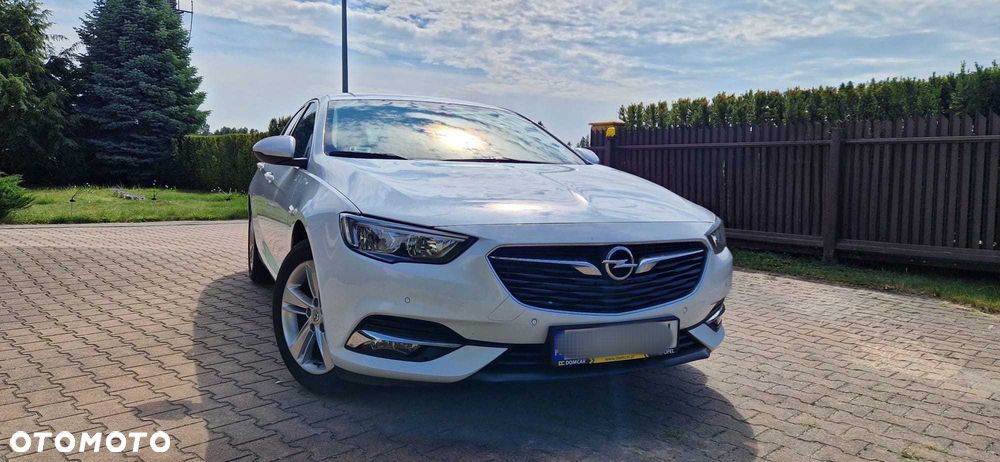 Opel Insignia - 2