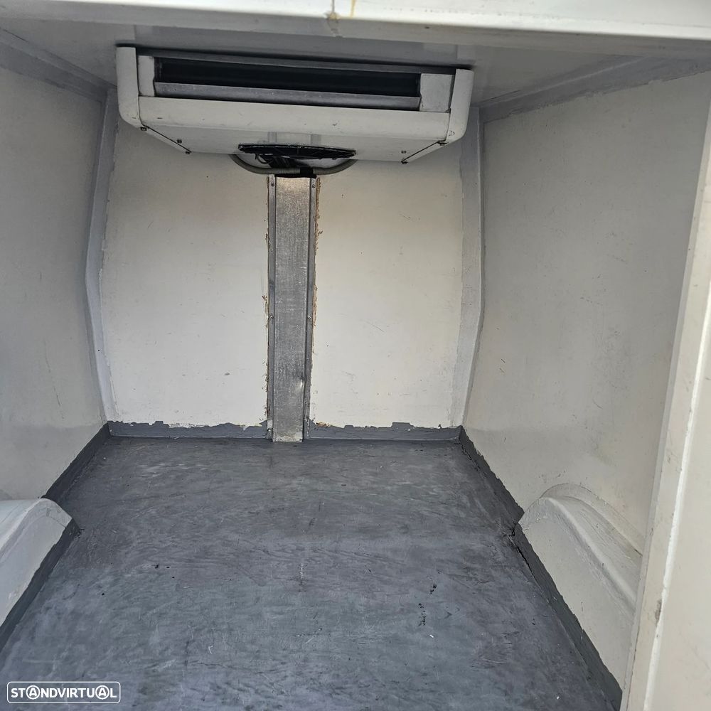 Renault Kangoo frigorífica -20* - 26