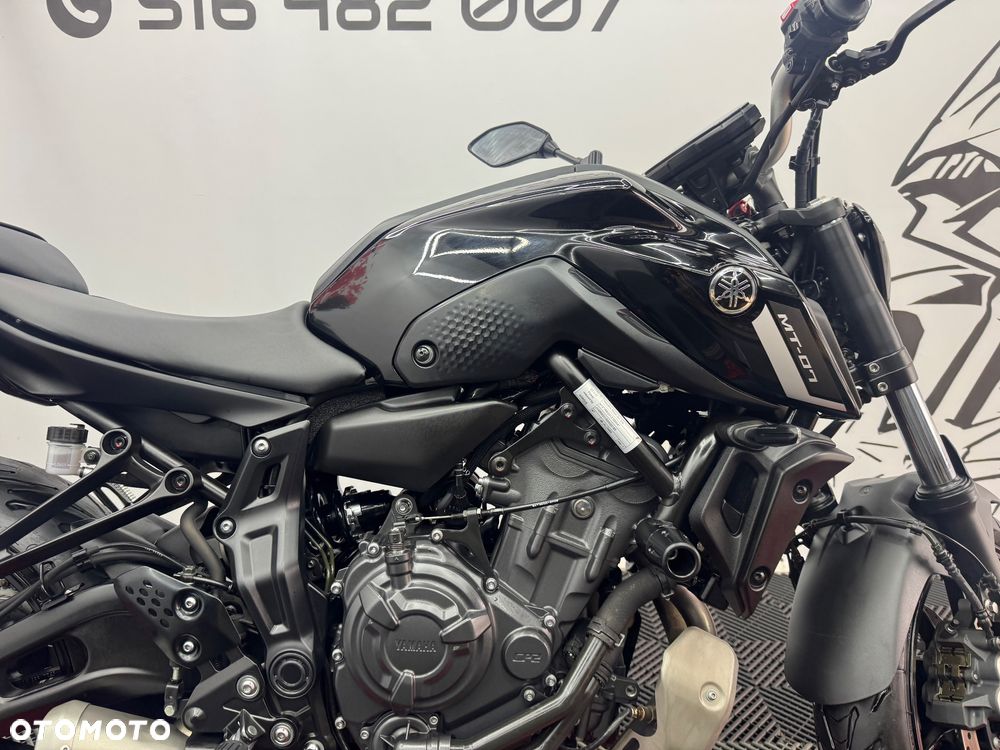 Yamaha MT - 33