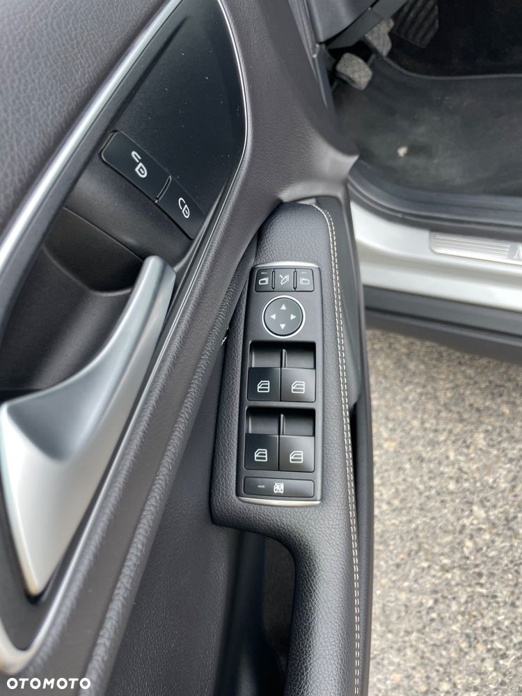 Mercedes-Benz GLA 200 d AMG Line - 8