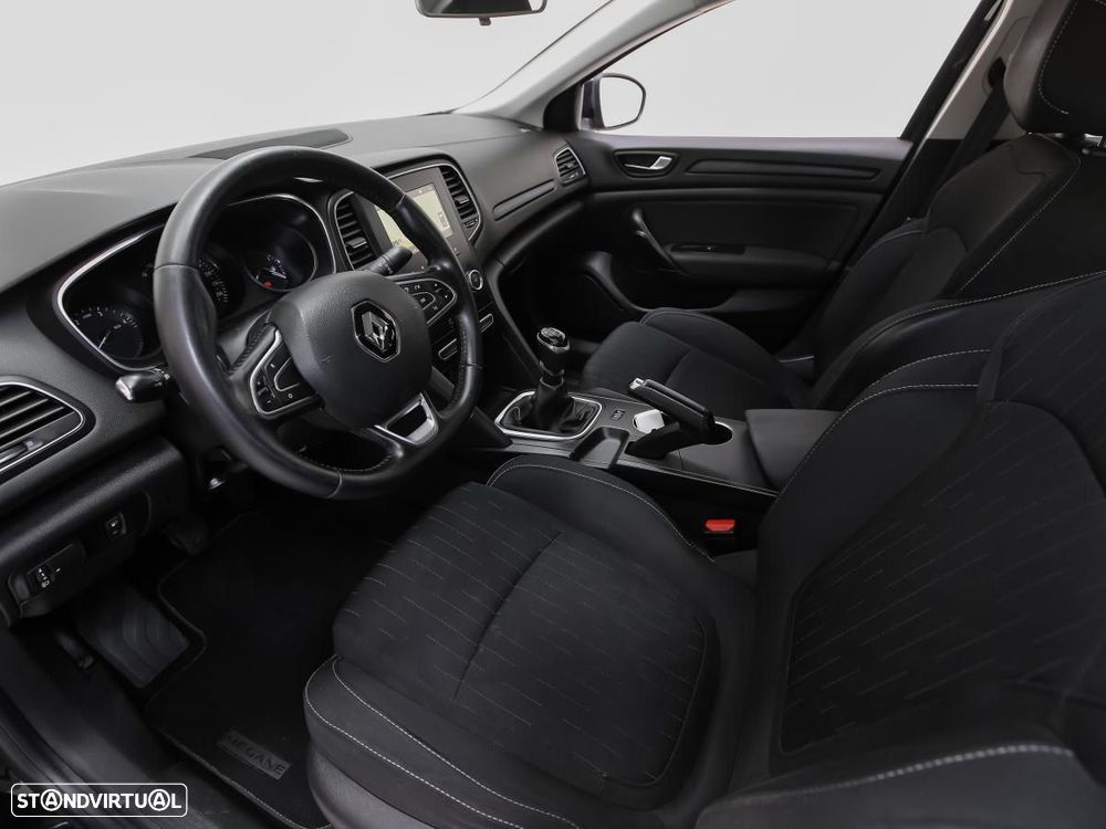 Renault Mégane Grand Coupe - 7