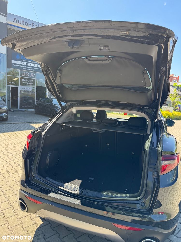 Alfa Romeo Stelvio 2.0 Turbo Veloce Q4 - 9