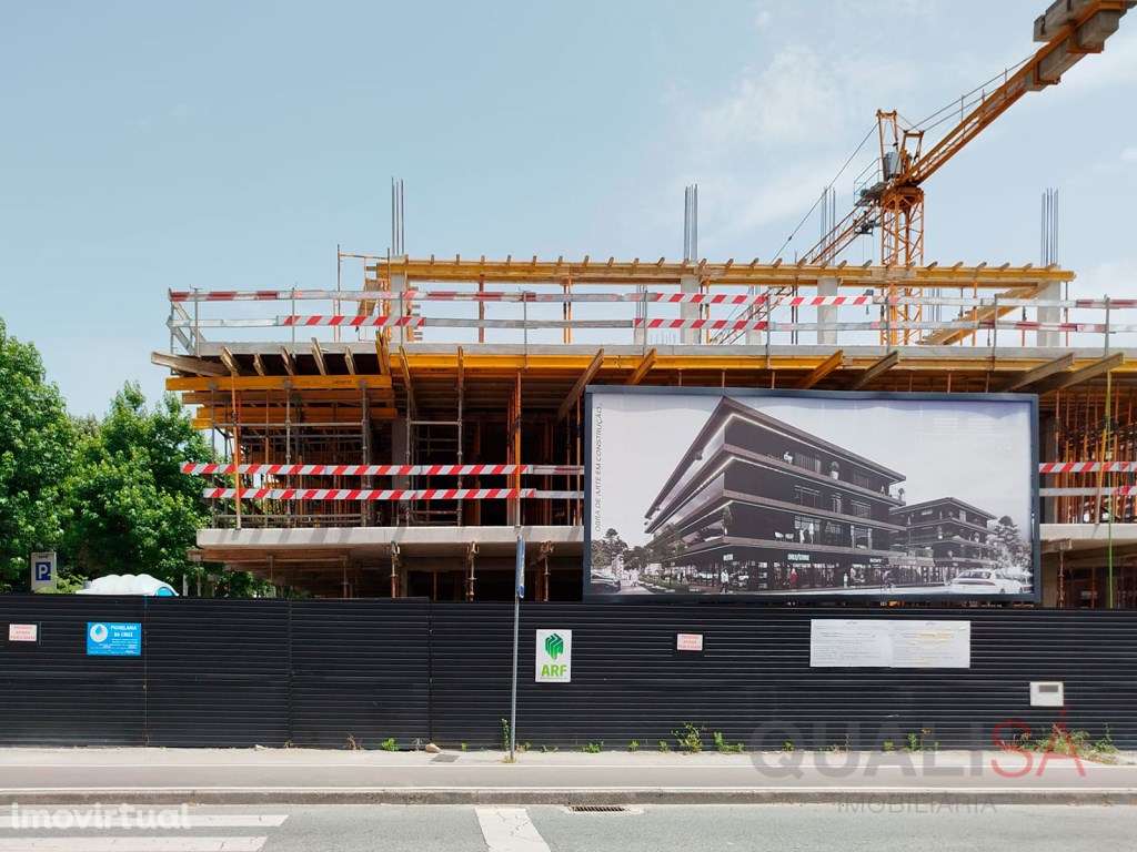 Loja com 62m2 em prédio novo no centro de Vila Verde - Grande imagem: 3/13