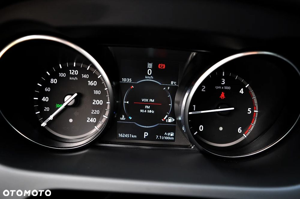 Land Rover Discovery Sport TD4 HSE Luxury - 36