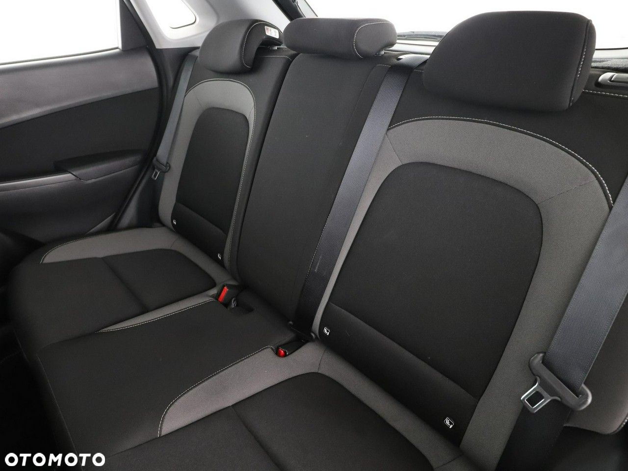Hyundai Kona 1.6 GDI DCT Hybrid Style - 17