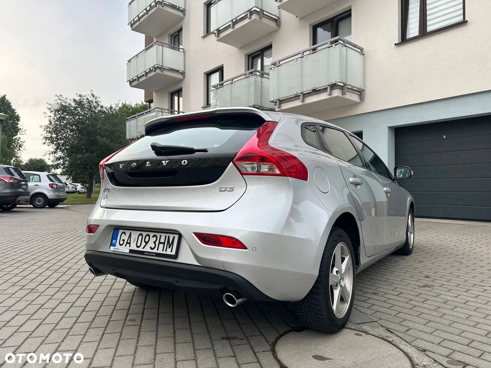 Volvo V40 D3 Drive-E R-Design Kinetic - 5