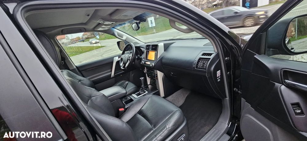 Toyota Land Cruiser 3.0 D-4D Automatik Executive - 8