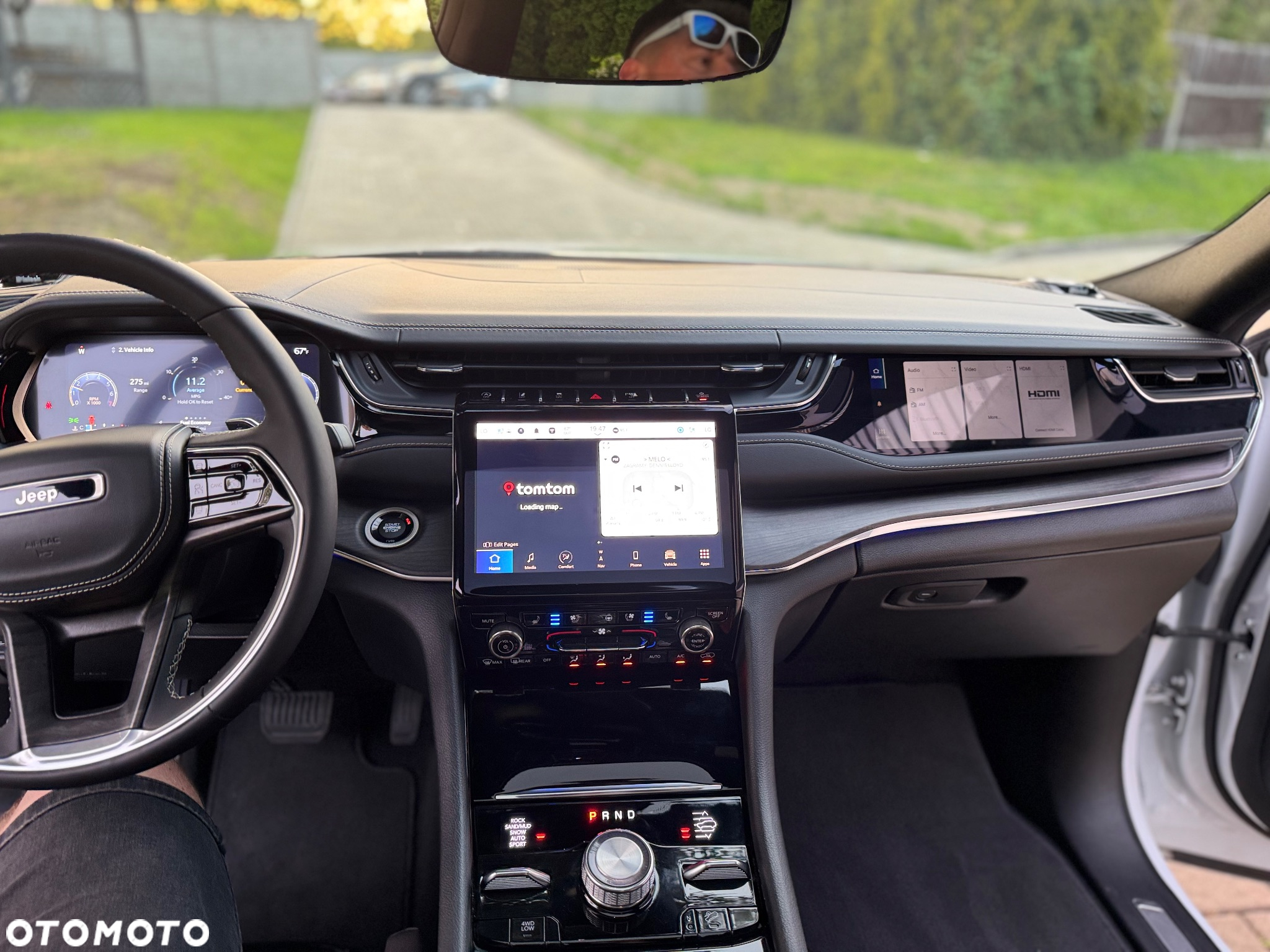 Jeep Grand Cherokee - 31