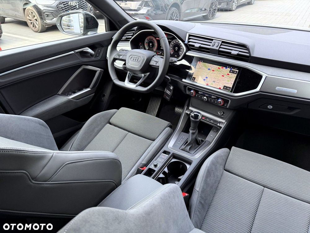 Audi Q3 35 TFSI S tronic - 16