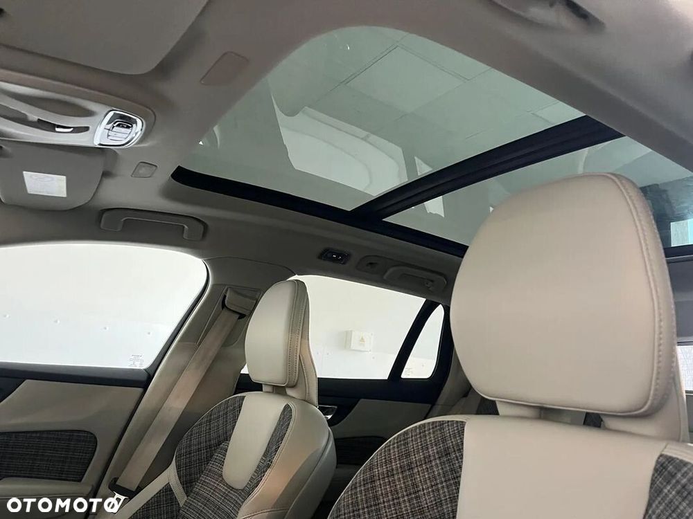 Volvo V60 D4 Drive-E Momentum - 17