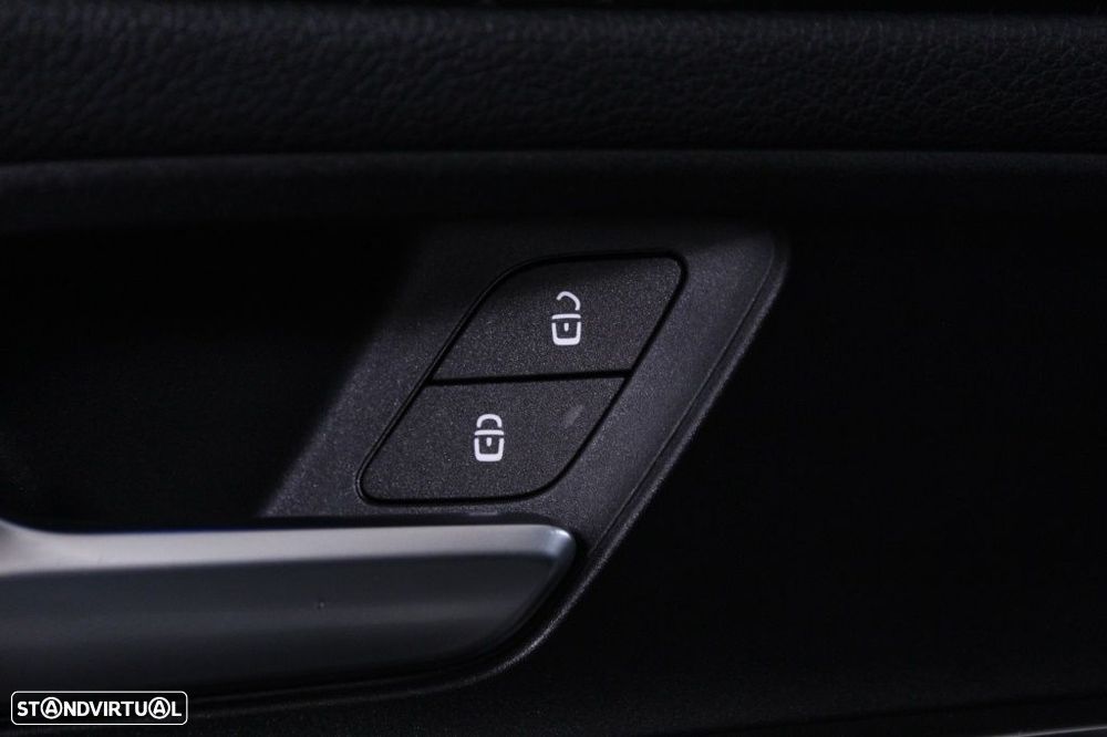 Mercedes-Benz GLA 180 d Progressive - 21