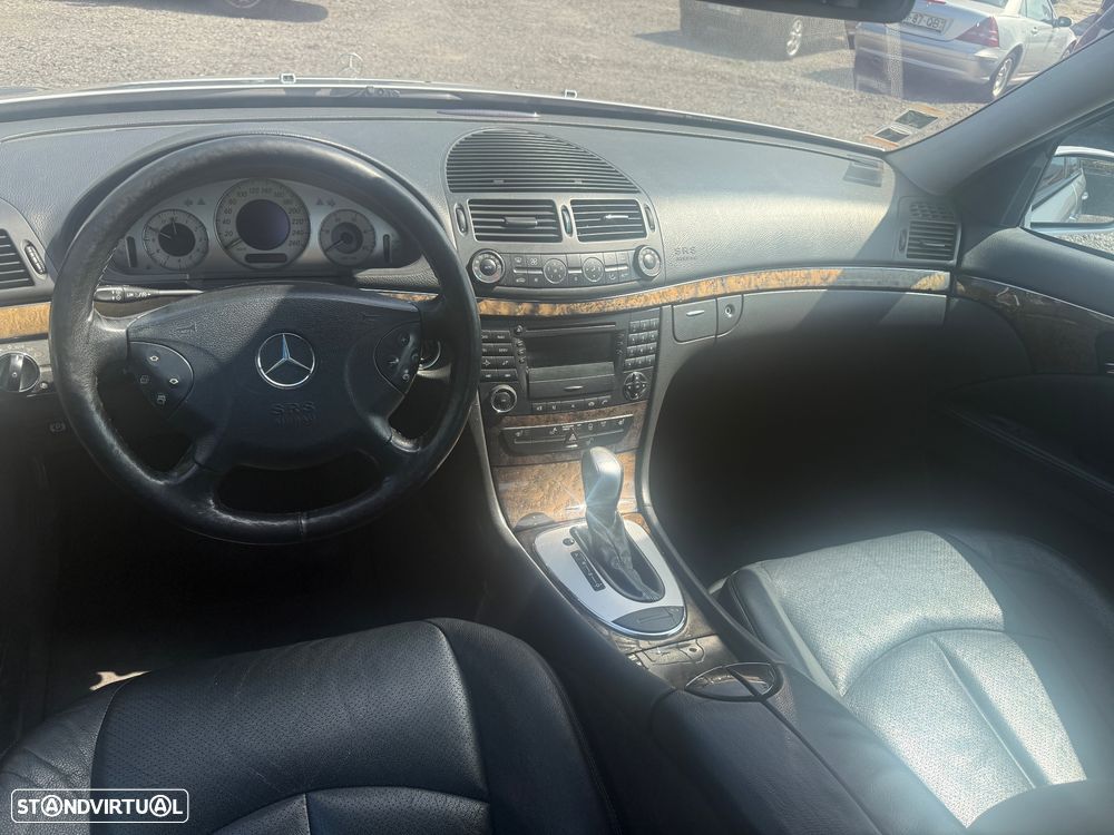 Mercedes-Benz E 220 CDI Auto Avantgarde - 24