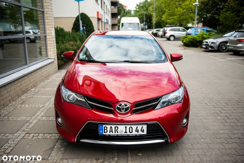 Toyota Auris 1.6 Edition - 1