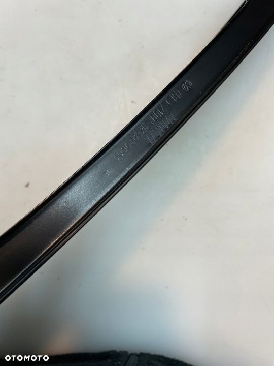 NAKŁADKA SŁUPKA PRAWY TYŁ VW GOLF V 5D 1K6839902 - 5