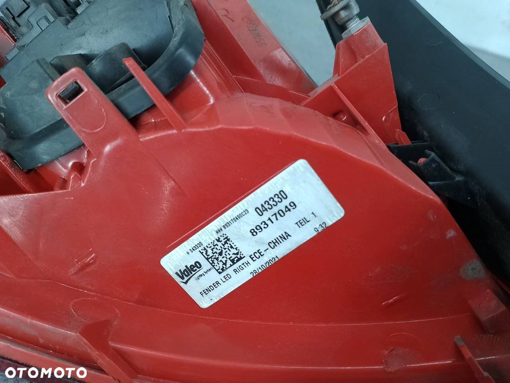 LAMPA TYLNA PRAWA AUDI A6 C6 89317049 KOMBI - 3