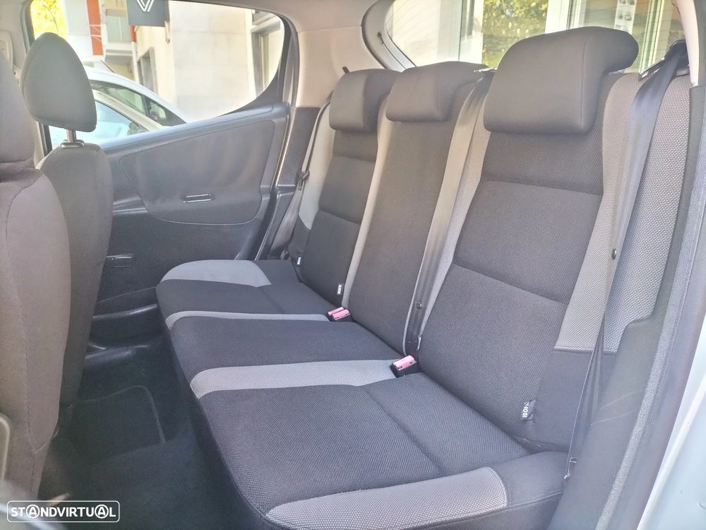 Peugeot 207 1.4 16V Open - 25