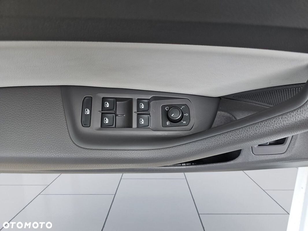 Volkswagen Arteon 2.0 TDI SCR Elegance DSG - 19
