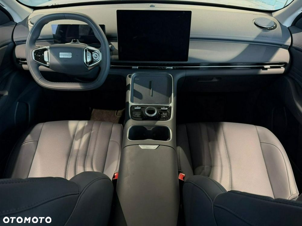 Geely Starray - 8