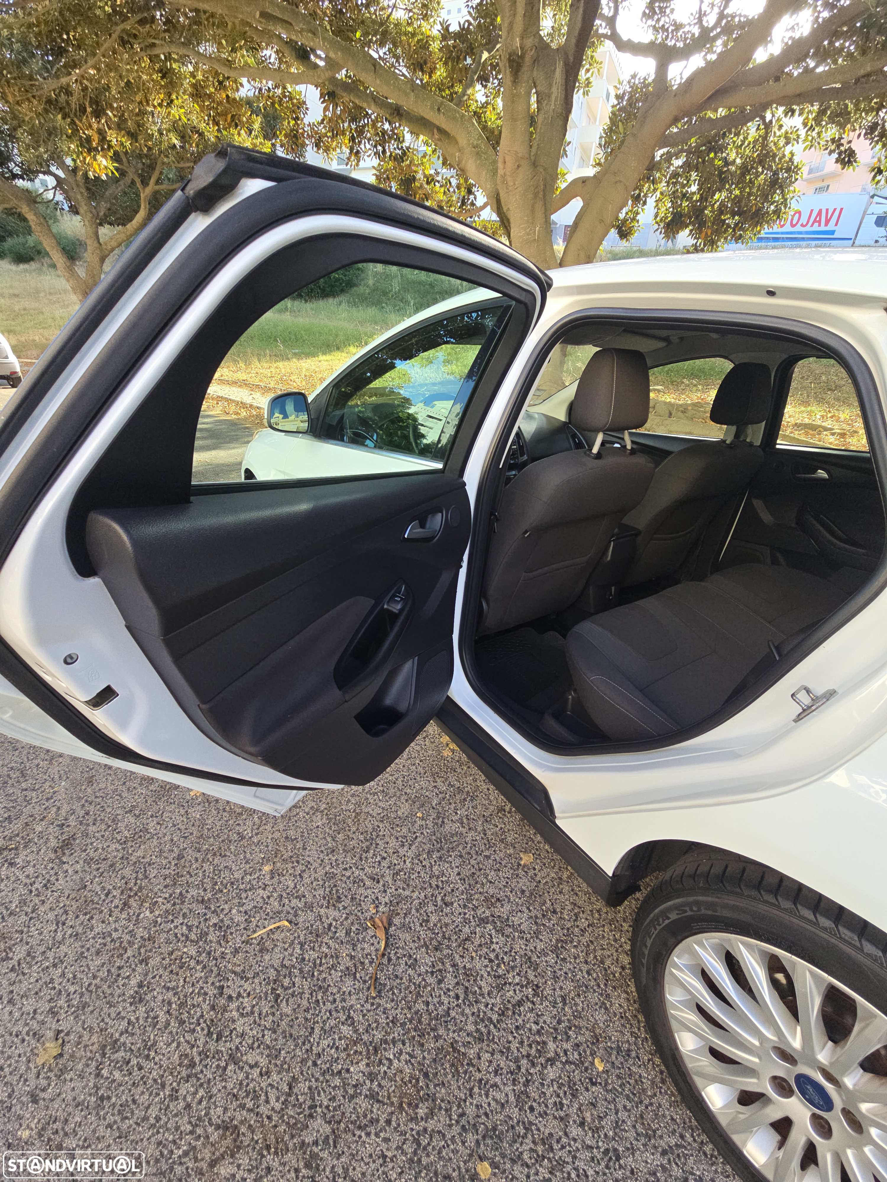 Ford Focus 2.0 TDCi Titanium PowerShift - 29