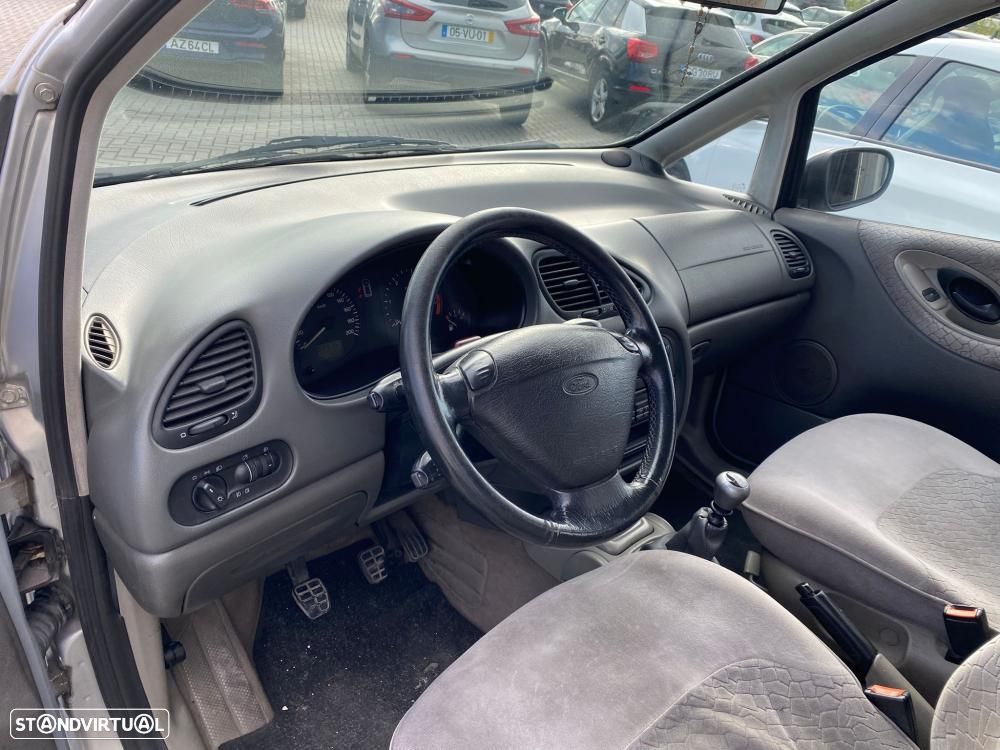 Ford Galaxy 1.9 TDi GLX - 5
