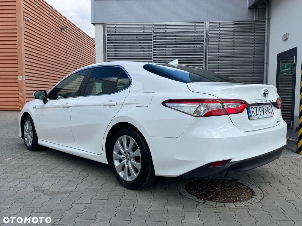 Toyota Camry 2.5 Hybrid Comfort CVT - 9