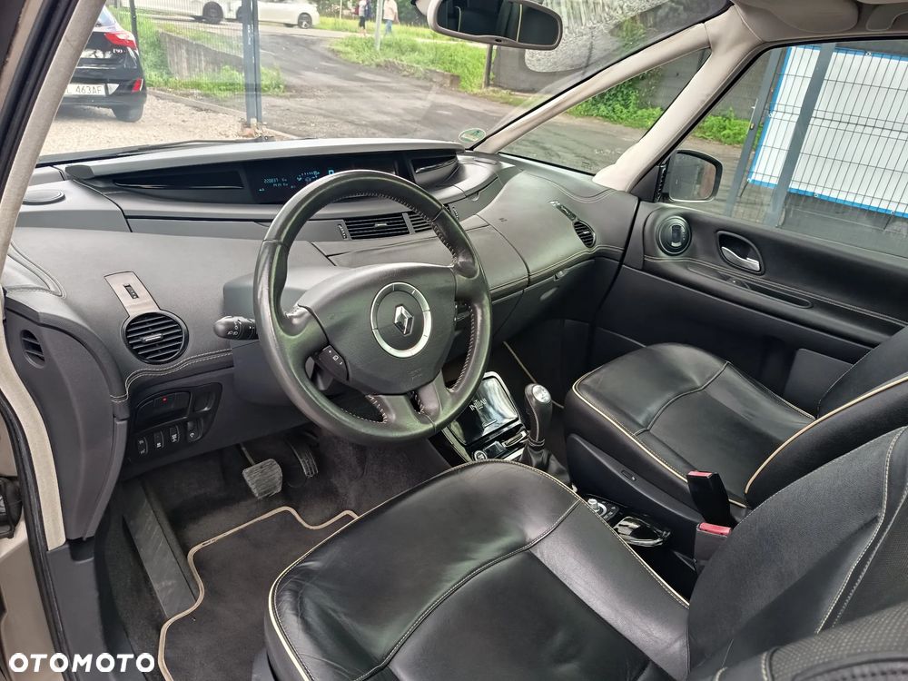 Renault Espace 2.0 dCi 175 FAP Initiale - 15
