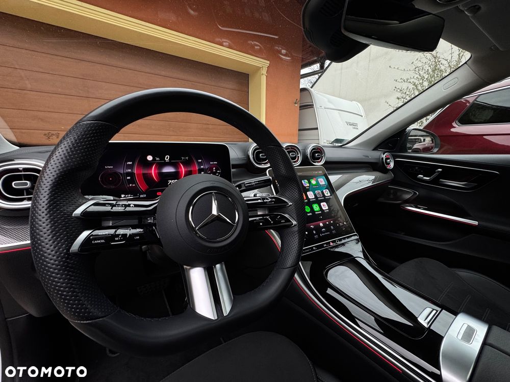 Mercedes-Benz Klasa C 180 mHEV AMG - 27