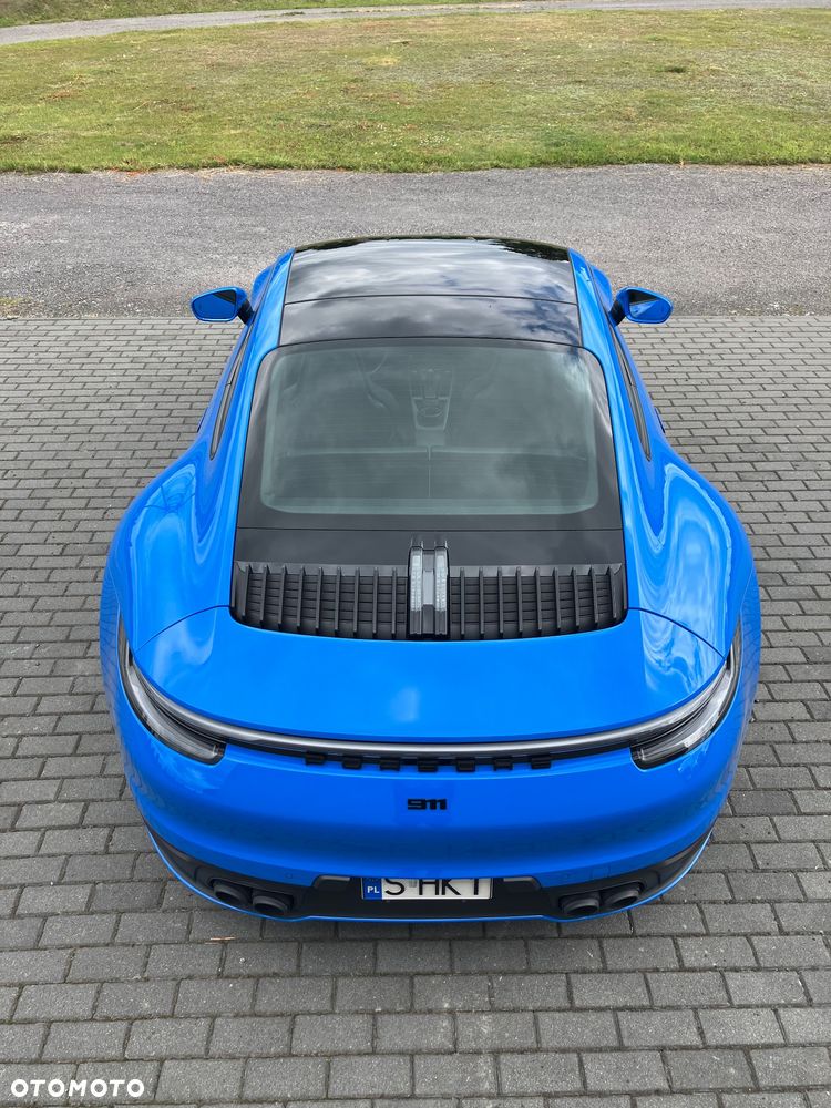 Porsche 911 Carrera - 6