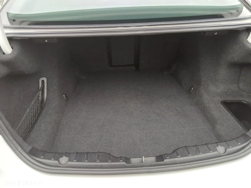 BMW Seria 5 520d - 9