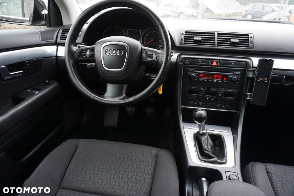 Audi A4 Limousine 2.0 TDI - 13