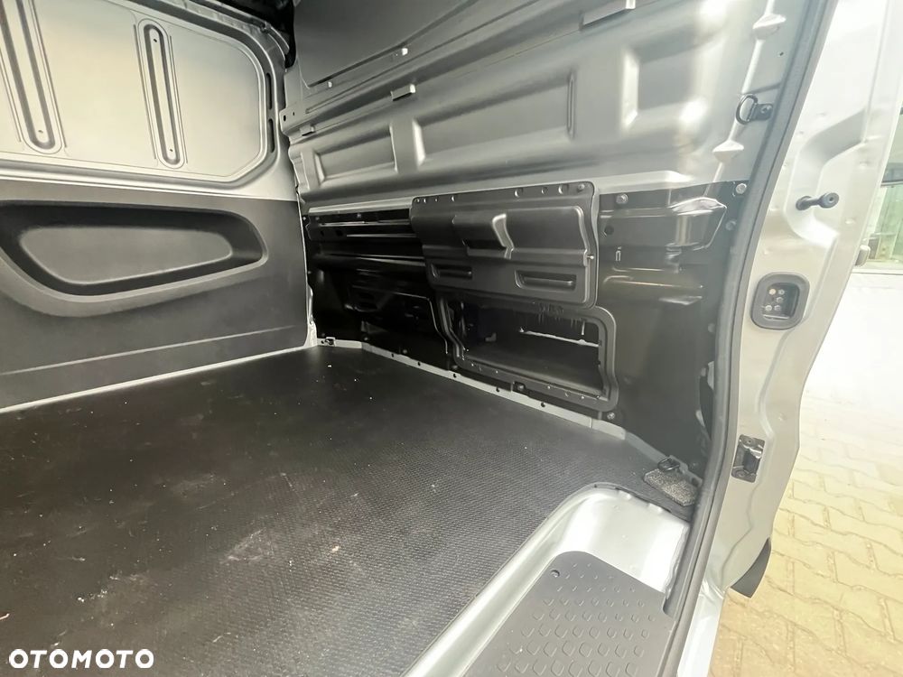 Renault Trafic - 14