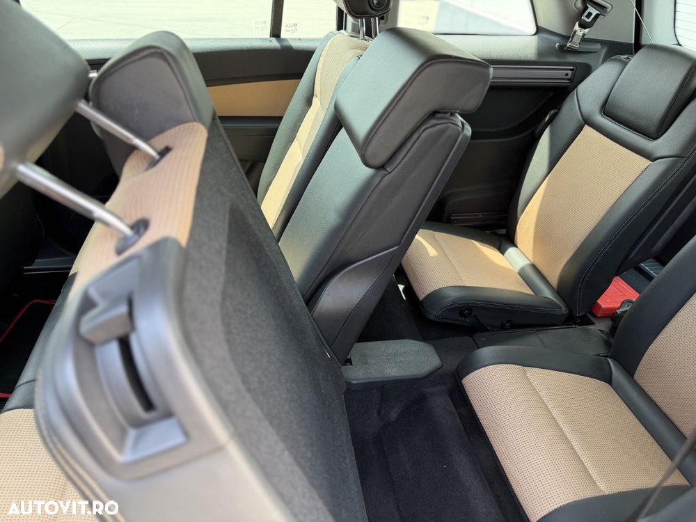 Opel Zafira - 28