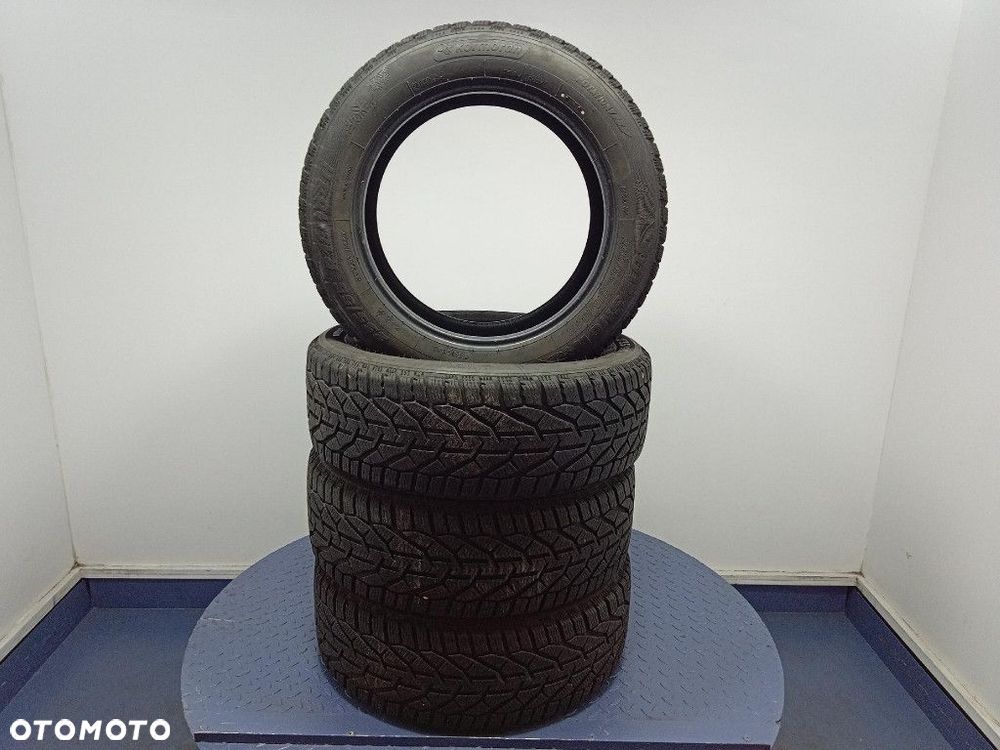 OPONY ZIMOWE KORMORAN SUV SNOW 235/55 R18 104H XL 4SZT - 1