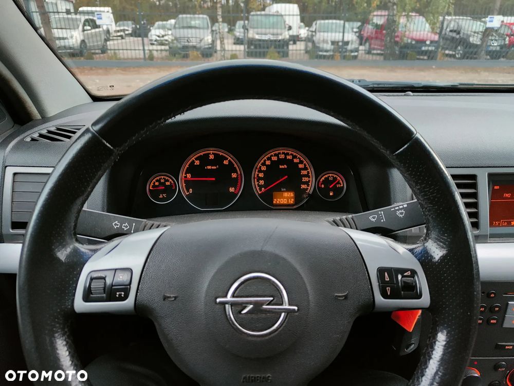 Opel Vectra 1.9 CDTI - 12