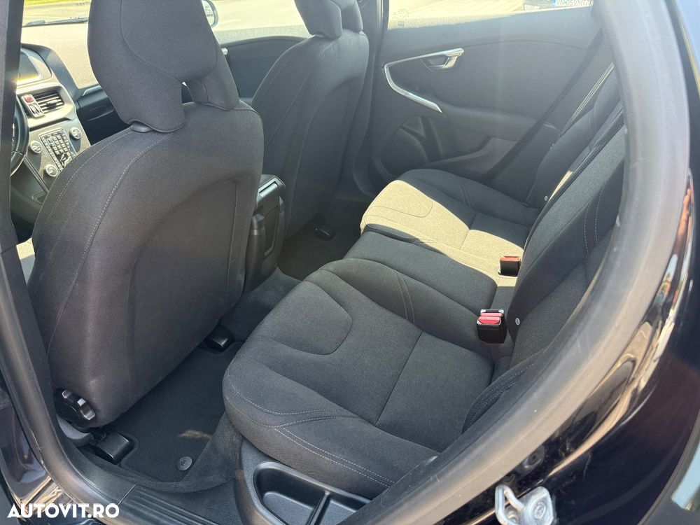 Volvo V40 D4 VEA Momentum - 7