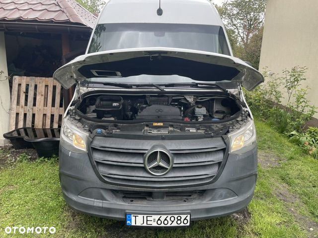 Mercedes-Benz Sprinter - 5