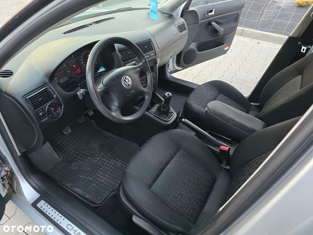 Volkswagen Golf 1.9 TDI Trendline - 23