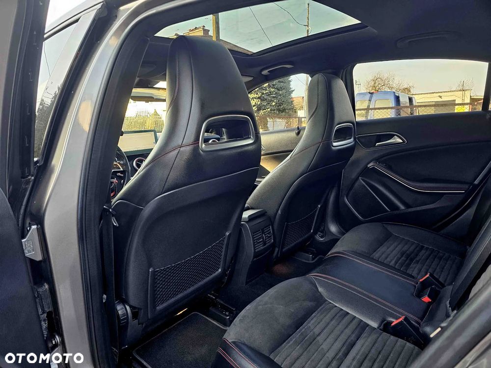 Mercedes-Benz Klasa A 250 4Matic 7G-DCT AMG Line - 17