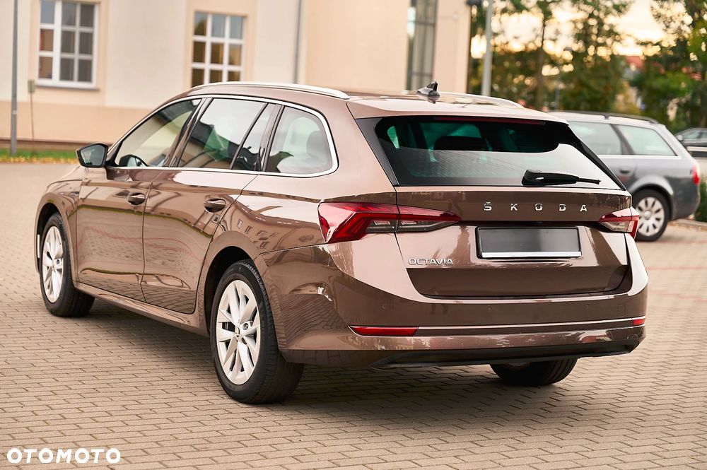 Skoda Octavia 2.0 TDI Edition - 9