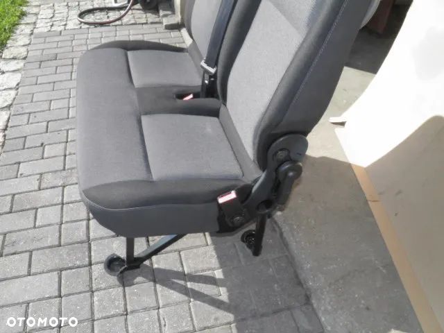 FOTEL ŁAWKA RENAULT MASTER IV 2022r - 3