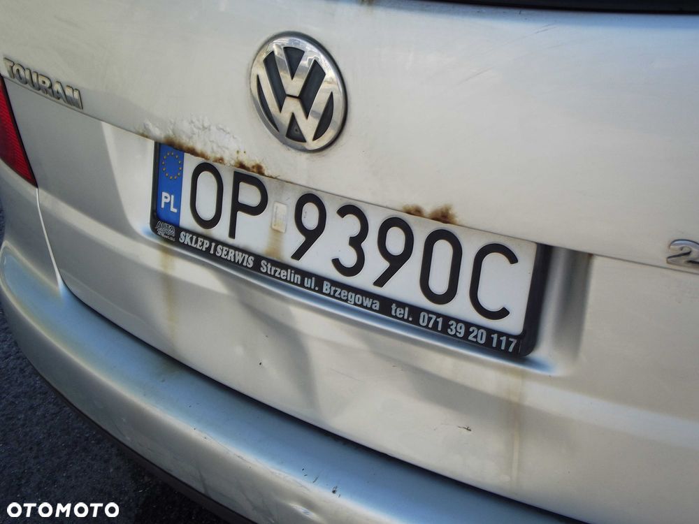Volkswagen Touran - 8