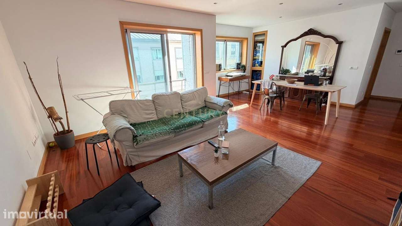 Apartamento T3 com varanda - Marquês - Porto - Grande imagem: 4/31